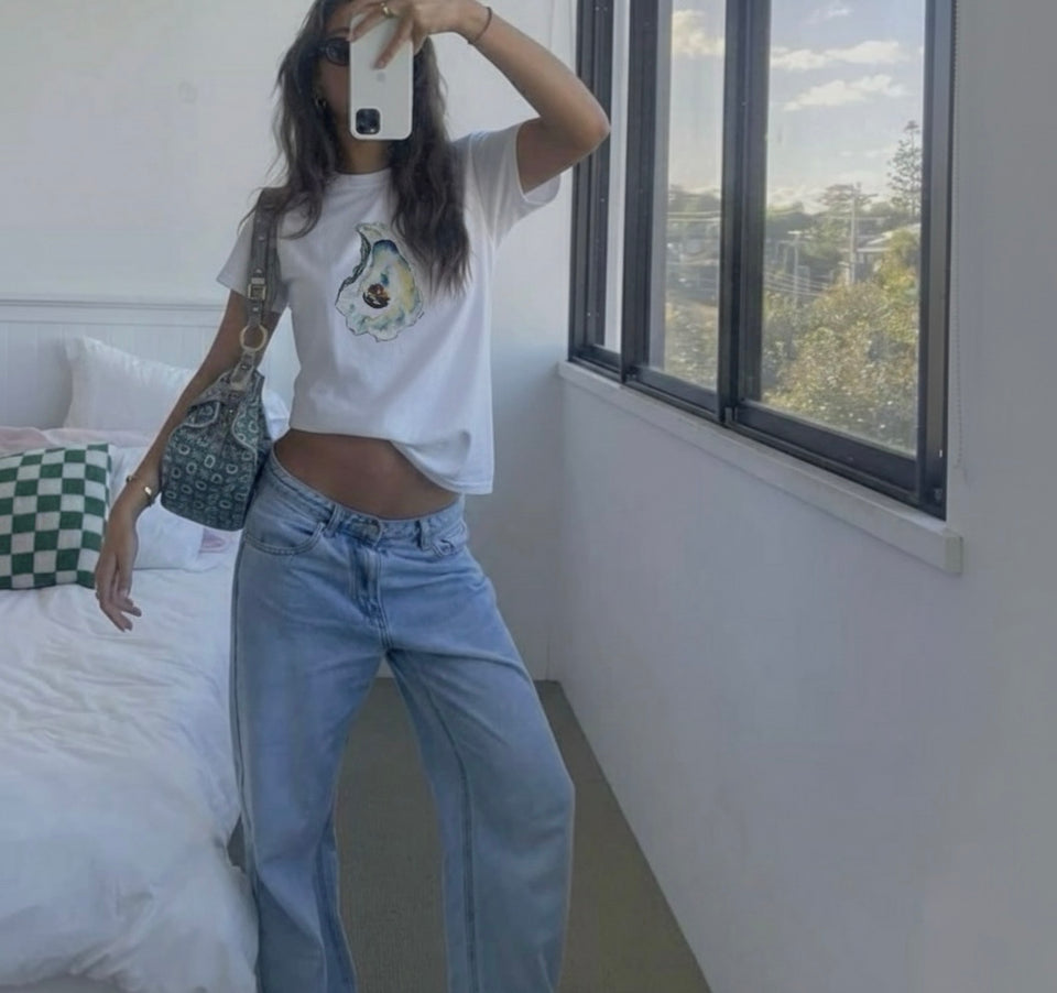 Oyster Elegance Tee
